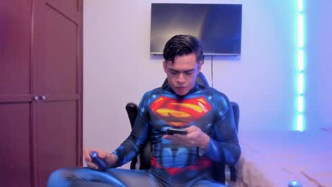 Snapshot of lucian_gomez chatting on 03/11/25, 11:44 Lucian Gomez online show from 03/11/25, 11:44