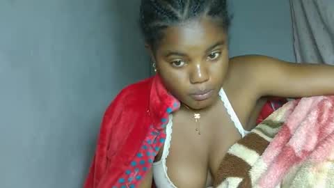 luciana012 online show from 09/22/25, 05:53