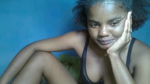 luciana012 online show from 09/24/25, 05:38