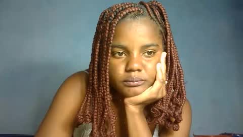 luciana012 online show from 09/30/25, 07:08