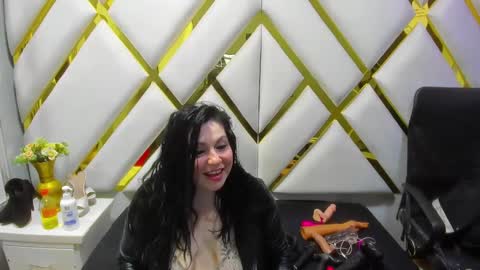 Luci online show from 01/21/25, 08:32