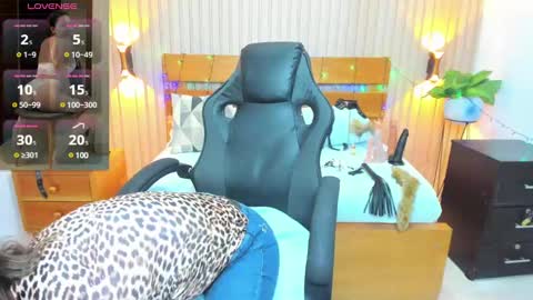 Snapshot of luciana_ballesteros chatting on 12/09/24, 12:19 Luciana online show from 12/09/24, 12:19