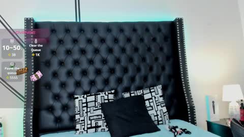 luciana_brown_ online show from 02/18/25, 03:53