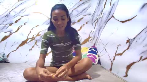 Snapshot of luciana_daza chatting on 05/07/26, 02:28 Luciana online show from 05/07/26, 02:28