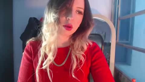 Snapshot of luciana_evaans chatting on 01/13/25, 01:17 Luciana Evans online show from 01/13/25, 01:17