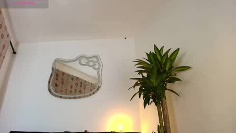 Snapshot of luciana_glow chatting on 02/01/26, 02:21 luciana_glow online show from 02/01/26, 02:21