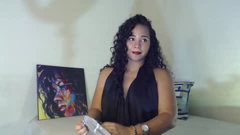 luciana online show from 12/12/24, 04:21