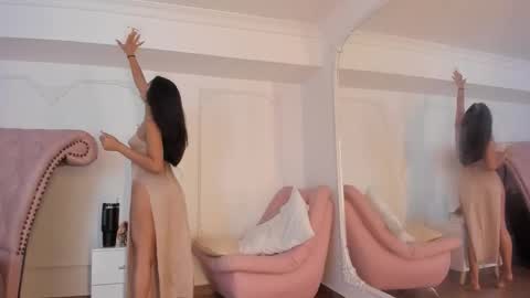 Luciana online show from 10/12/25, 05:34