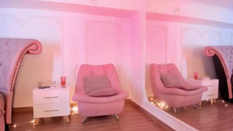 Luciana online show from 10/30/25, 09:15