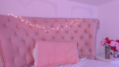 Luciana online show from 11/29/25, 09:18