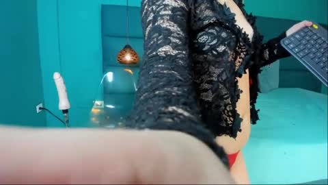 lucianablake online show from 04/12/26, 04:17