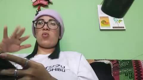 Snapshot of lucianacapisce chatting on 02/12/25, 04:55 Dani 3 online show from 02/12/25, 04:55