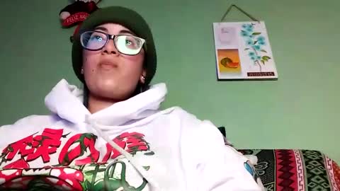 Snapshot of lucianacapisce chatting on 02/14/25, 10:25 Dani 3 online show from 02/14/25, 10:25