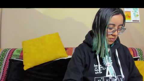 Snapshot of lucianacapisce chatting on 10/12/25, 11:04 Dani 3 online show from 10/12/25, 11:04