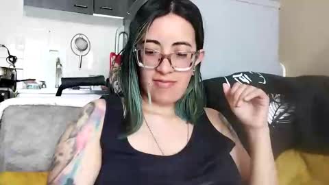 Snapshot of lucianacapisce chatting on 11/07/25, 05:13 Dani 3 online show from 11/07/25, 05:13