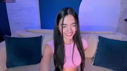 Snapshot of lucianamiller_ chatting on 01/11/25, 10:40 Luciana Miller online show from 01/11/25, 10:40