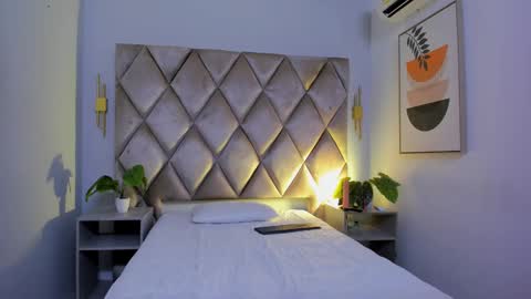 Snapshot of lucianasmith_ chatting on 03/01/25, 12:12 Luci online show from 03/01/25, 12:12