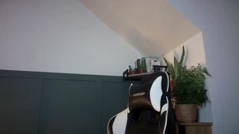 Lucian online show from 09/09/25, 10:09