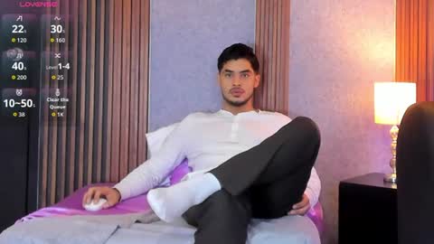 Snapshot of luciano_vitale_ chatting on 07/02/26, 12:22 Luciano online show from 07/02/26, 12:22