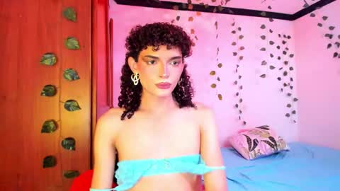 Lucy or Lucian 3 Come to my social Links3   online show from 09/14/25, 07:24