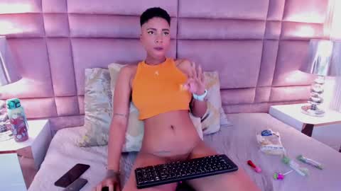 Snapshot of luciawallace chatting on 02/13/25, 11:15 lucia wallace online show from 02/13/25, 11:15