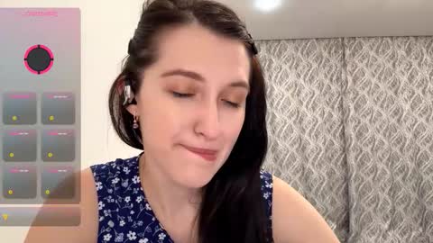 Snapshot of lucibeveridge chatting on 11/07/25, 12:16 Mary online show from 11/07/25, 12:16