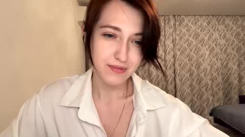 Snapshot of lucibeveridge chatting on 12/14/25, 05:18 Mary online show from 12/14/25, 05:18