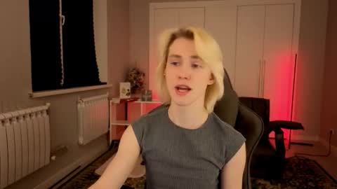 Snapshot of lucidangelok chatting on 03/16/26, 06:23 Angelok online show from 03/16/26, 06:23