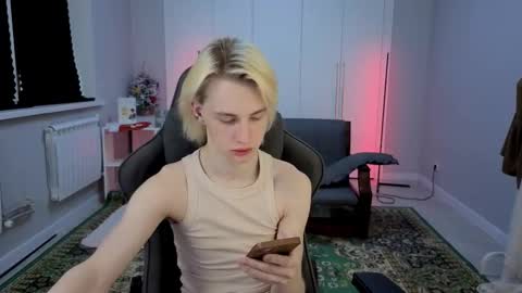 Snapshot of lucidangelok chatting on 03/17/26, 11:24 Angelok online show from 03/17/26, 11:24