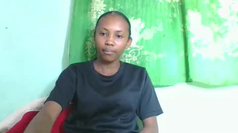 lucie196645 online show from 04/18/26, 09:35