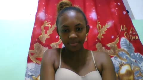 Snapshot of lucie196645 chatting on 06/13/26, 06:22 lucie196645 online show from 06/13/26, 06:22
