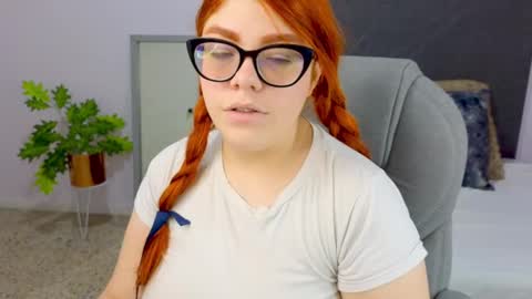 Lucie   online show from 12/21/24, 08:00