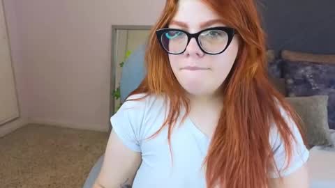 Lucie   online show from 01/12/25, 07:43