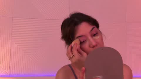 Snapshot of luciebliss chatting on 06/24/26, 05:23 Maria online show from 06/24/26, 05:23