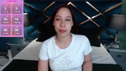 Snapshot of luciegh_ chatting on 10/23/25, 11:20 Lucie online show from 10/23/25, 11:20