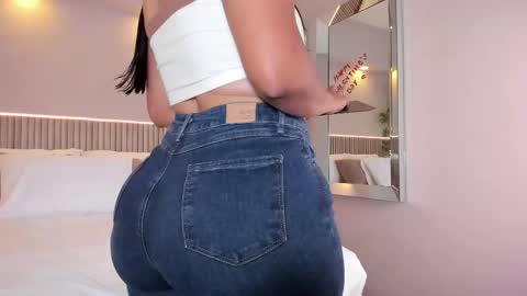 lucie online show from 02/16/26, 05:20