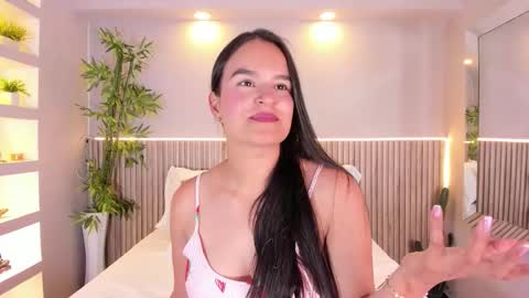 lucie online show from 03/04/26, 05:08