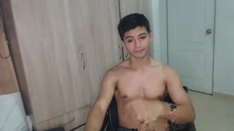 Snapshot of lucifferr_ chatting on 02/12/25, 08:16 leonel online show from 02/12/25, 08:16