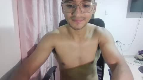 Snapshot of lucifferr_ chatting on 02/03/26, 06:22 leonel online show from 02/03/26, 06:22