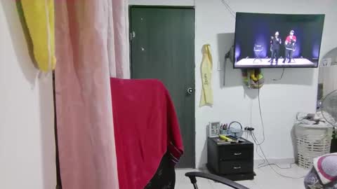 Snapshot of lucifferr_ chatting on 02/06/26, 05:38 leonel online show from 02/06/26, 05:38