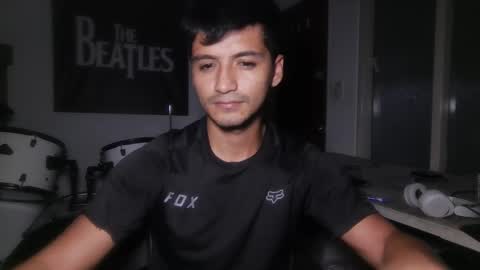 Snapshot of lucifferr_ chatting on 03/17/26, 01:21 leonel online show from 03/17/26, 01:21