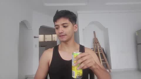 Snapshot of lucifferr_ chatting on 03/29/26, 09:59 leonel online show from 03/29/26, 09:59