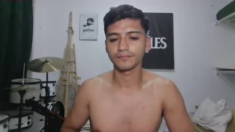 Snapshot of lucifferr_ chatting on 04/18/26, 02:48 leonel online show from 04/18/26, 02:48