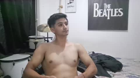 Snapshot of lucifferr_ chatting on 04/21/26, 01:42 leonel online show from 04/21/26, 01:42