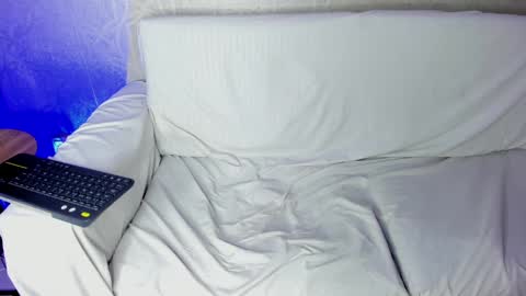 Leo online show from 01/28/25, 02:21