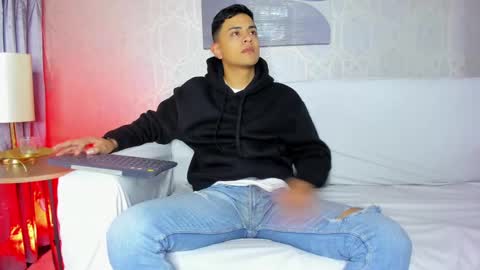 Leo online show from 02/05/25, 11:02