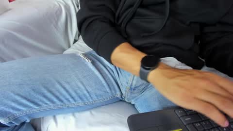 Leo online show from 02/05/25, 02:05