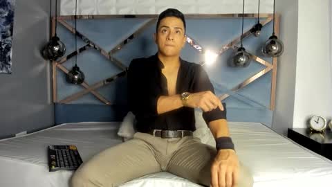 Leo online show from 11/22/25, 11:31