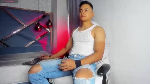 Snapshot of lucii_fer_ chatting on 03/05/26, 11:28 Leo online show from 03/05/26, 11:28