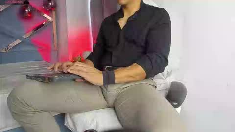 Snapshot of lucii_fer_ chatting on 03/07/26, 11:29 Leo online show from 03/07/26, 11:29